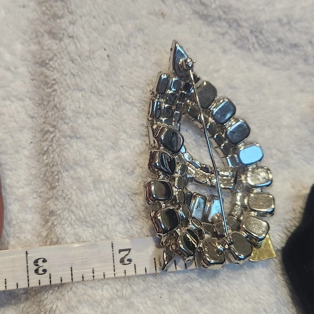 Silver Tone Clear Rhinestone Baguette Teardrop Brooch Pin Aurora Borealis vtg‎